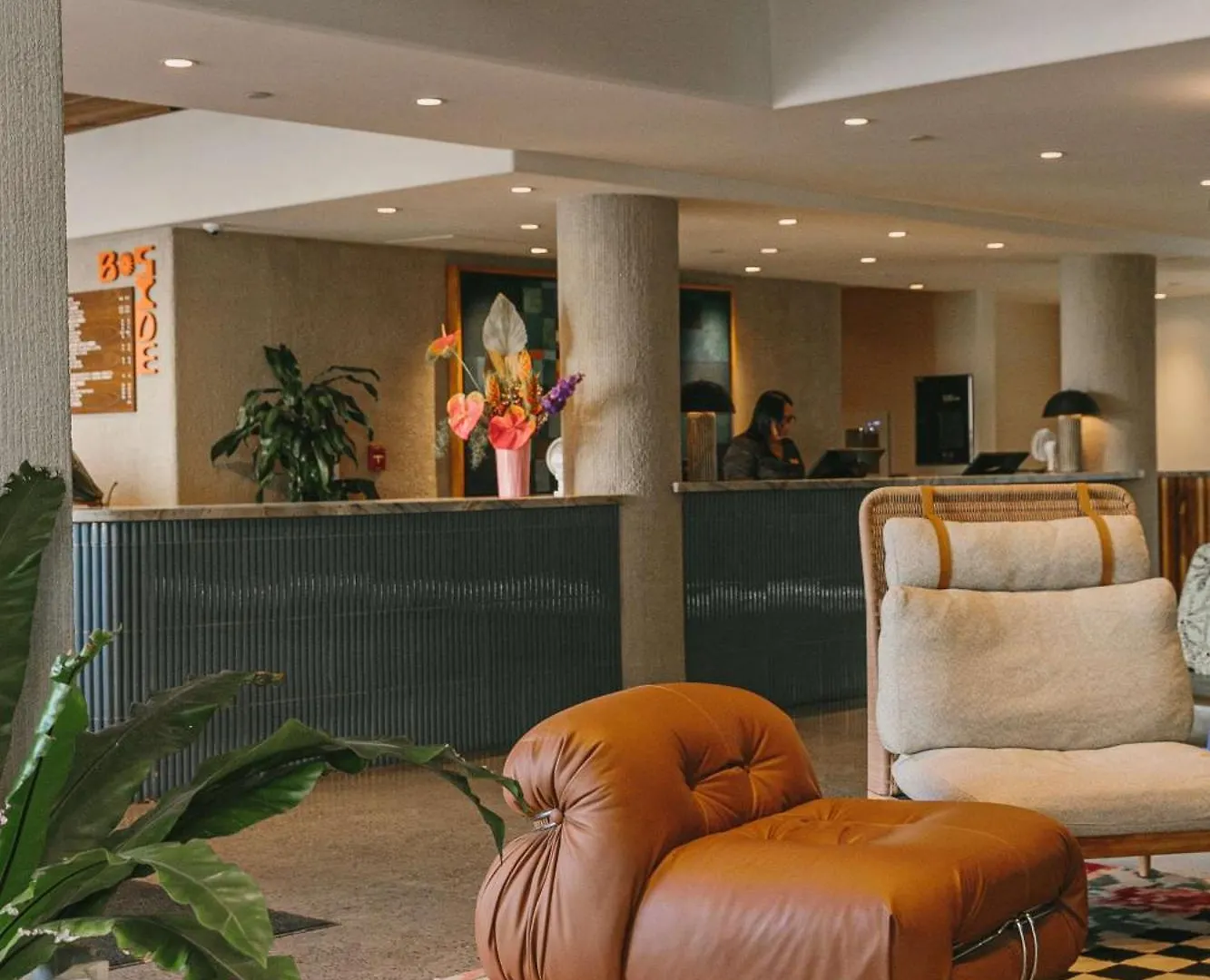 Wayfinder Waikiki - Voted Top 10 Best Hotels In Hawaii! Гонолулу