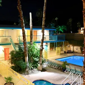 Adara 2*, Palm Springs Stany Zjednoczone Ameryki